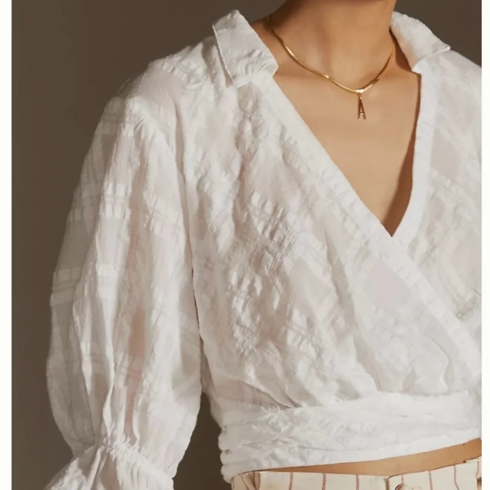 Anthropologie Banded Surplice White V-Neck Blouse Puff Sleeve Romantic Top XXS